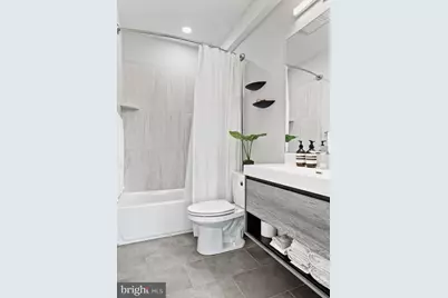 716 N 15th Street #5, Philadelphia, PA 19130 - Photo 29