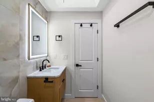 942 E Dorset St, Philadelphia, PA 19150 - Photo 27