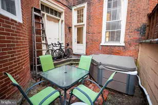 258 S 3rd St, Philadelphia, PA 19106 - Photo 9