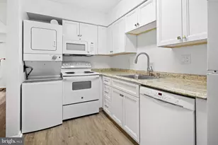 1215 South St, Philadelphia, PA 19147 - Photo 5