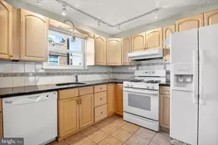 2844 S 11th St, Philadelphia, PA 19148 - Photo 5