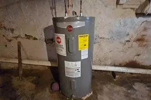 621 W Tioga St, Philadelphia, PA 19140 - Photo 9