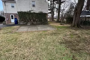 7029 Brentwood Rd, Philadelphia, PA 19151 - Photo 11