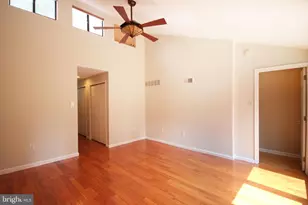 2128 Appletree St, Philadelphia, PA 19103 - Photo 15