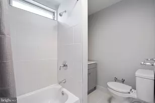 225 Tree St, Philadelphia, PA 19148 - Photo 17