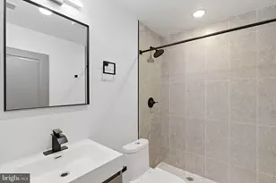 1005 W Orleans St, Philadelphia, PA 19133 - Photo 21