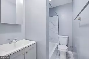 1526 S LeCount St, Philadelphia, PA 19146 - Photo 21