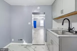 1526 S LeCount St, Philadelphia, PA 19146 - Photo 7