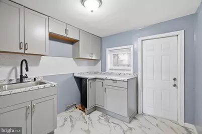 1526 S Lecount Street, Philadelphia, PA 19146 - Photo 11