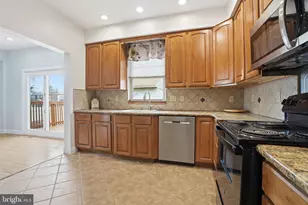 7230 Claridge St, Philadelphia, PA 19111 - Photo 9