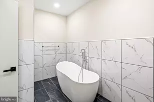 1731 Reed St, Philadelphia, PA 19146 - Photo 31