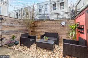 827 N Bambrey St, Philadelphia, PA 19130 - Photo 23