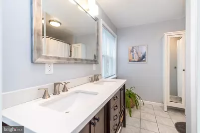 827 N Bambrey Street, Philadelphia, PA 19130 - Photo 19