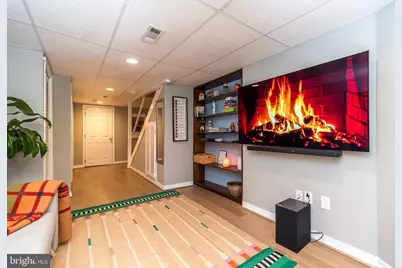 827 N Bambrey Street, Philadelphia, PA 19130 - Photo 21