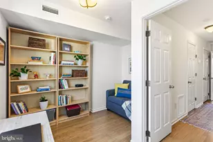 827 N Bambrey St, Philadelphia, PA 19130 - Photo 15