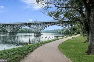 827 N Bambrey St, Philadelphia, PA 19130 - Photo 63