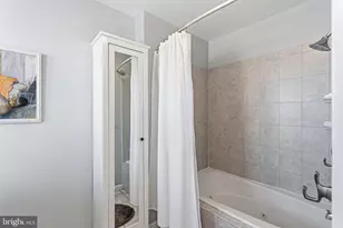 827 N Bambrey St, Philadelphia, PA 19130 - Photo 37