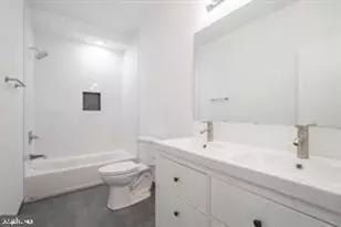 727 N 39th St, Philadelphia, PA 19104 - Photo 9