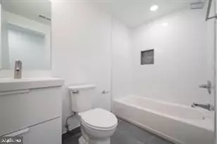 727 N 39th St, Philadelphia, PA 19104 - Photo 7