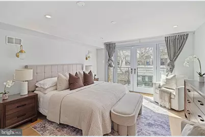 2426 Pine Street, Philadelphia, PA 19103 - Photo 13