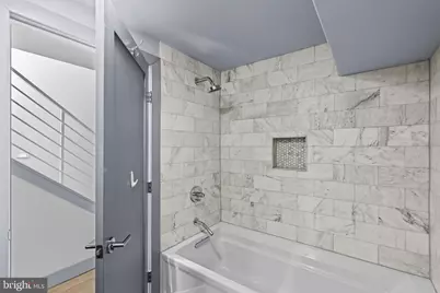 2426 Pine Street, Philadelphia, PA 19103 - Photo 27