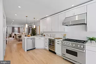 2426 Pine St, Philadelphia, PA 19103 - Photo 9