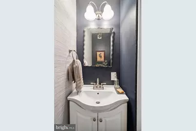 1306 E Columbia, Philadelphia, PA 19125 - Photo 11