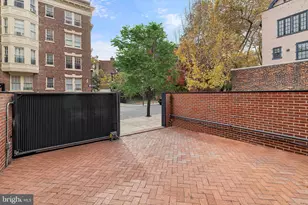 1727 Delancey Pl, Philadelphia, PA 19103 - Photo 33