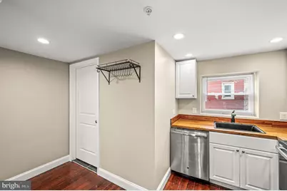 980 N Lawrence Street #D, Philadelphia, PA 19123 - Photo 7