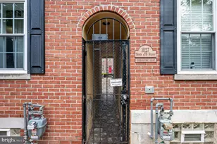 1027 N 4th St, Philadelphia, PA 19123 - Photo 15