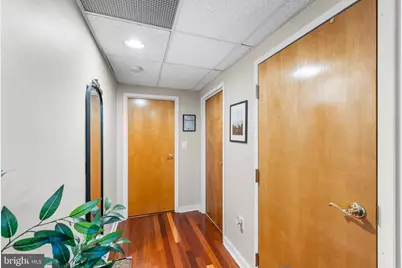 1939 Chestnut Street #2D, Philadelphia, PA 19103 - Photo 23