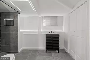 5708 N Woodstock St, Philadelphia, PA 19138 - Photo 33