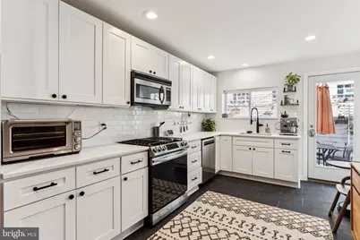 3005 Poplar Street, Philadelphia, PA 19130 - Photo 17