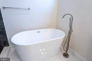 760 N Dekalb St, Philadelphia, PA 19104 - Photo 41