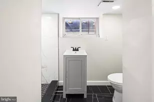 2437 S Beulah St, Philadelphia, PA 19148 - Photo 23