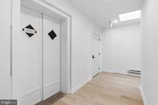 203 S 13th St, Philadelphia, PA 19107 - Photo 3