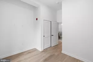 203 S 13th St, Philadelphia, PA 19107 - Photo 7