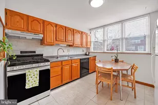 12208 Sweet Briar Rd, Philadelphia, PA 19154 - Photo 7