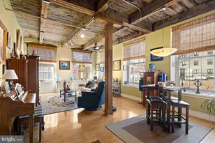 214 New St, Philadelphia, PA 19106 - Photo 3