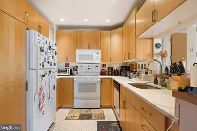 214 New Street #C, Philadelphia, PA 19106 - Photo 11