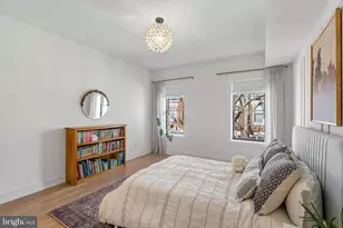 617 S Bambrey St, Philadelphia, PA 19146 - Photo 17