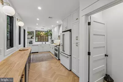 617 S Bambrey Street, Philadelphia, PA 19146 - Photo 7