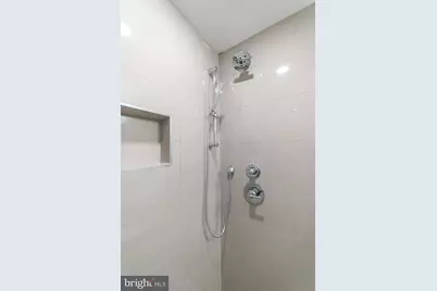 812 N Uber Street #2, Philadelphia, PA 19130 - Photo 17