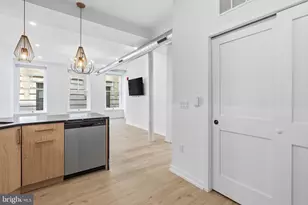 1232 Chancellor St, Philadelphia, PA 19107 - Photo 7