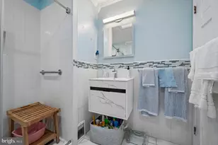 517 Parnell Pl, Philadelphia, PA 19144 - Photo 15