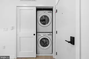 203 S 13th St, Philadelphia, PA 19107 - Photo 9