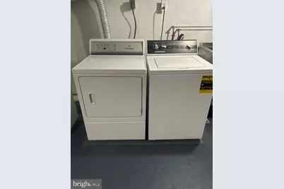 2417 S Rosewood Street, Philadelphia, PA 19145 - Photo 37