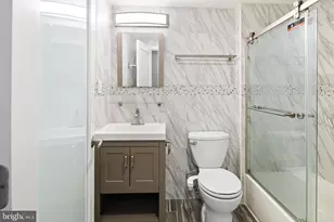 126 Tasker St, Philadelphia, PA 19148 - Photo 17