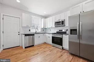 1834 E Albert St, Philadelphia, PA 19125 - Photo 13