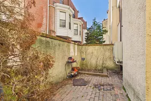 2036 Appletree St, Philadelphia, PA 19103 - Photo 7